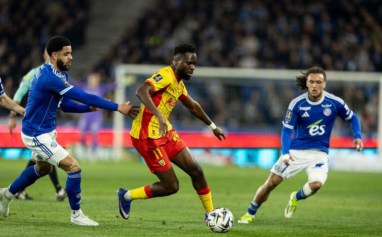 法甲最新积分榜更新：斯特拉斯堡1-1逼平朗斯 巴黎圣日耳曼暗中受益